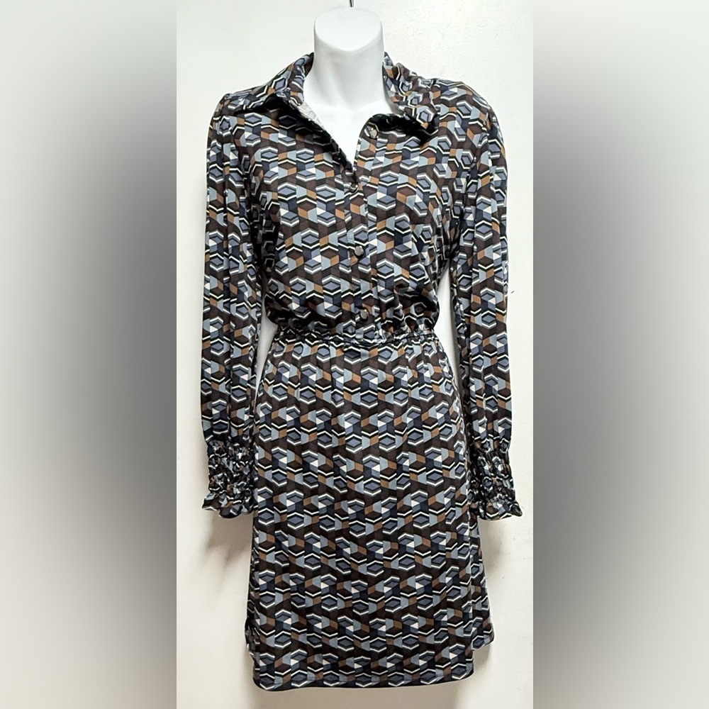 Emma & Michele Long Sleeve Dress in Black, Gray, and Brown Size M